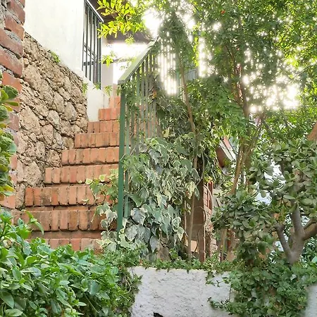 La Via Del Mare Panzió 3*